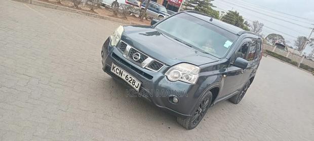 Nissan X-Trail 2010 Gray