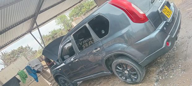 Nissan X-Trail 2010 Gray