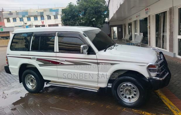 Mitsubishi Pajero 2008 White