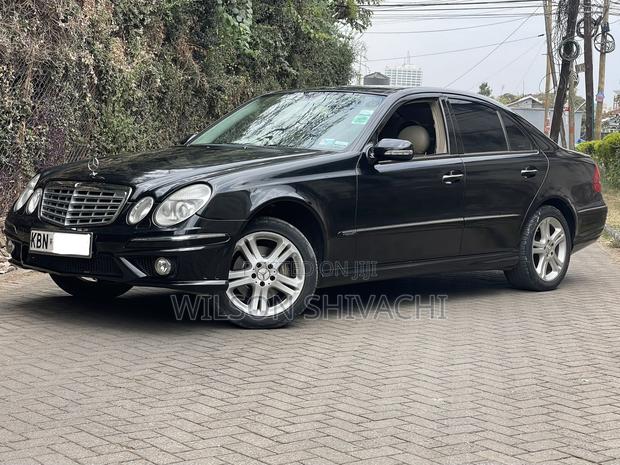 Mercedes-Benz E320 2004 Black