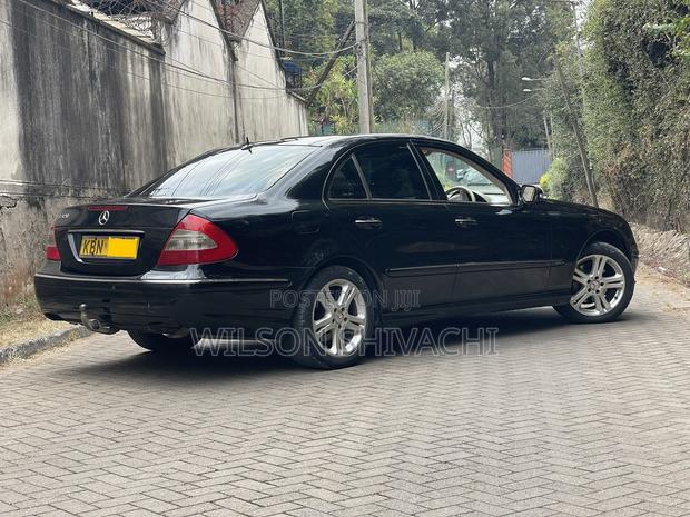 Mercedes-Benz E320 2004 Black