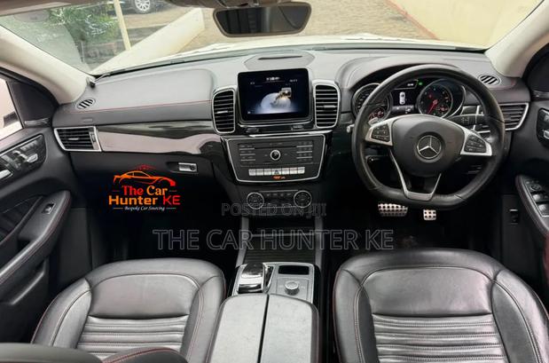 Mercedes-Benz GLE-Class GLE 350d 4MATIC 2019 Off white