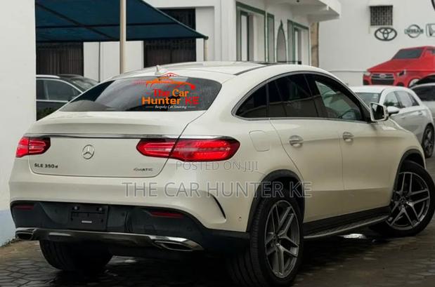 Mercedes-Benz GLE-Class GLE 350d 4MATIC 2019 Off white