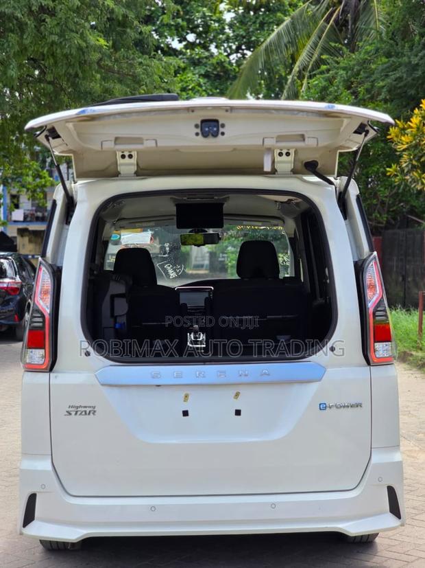 Nissan Serena 2019 White