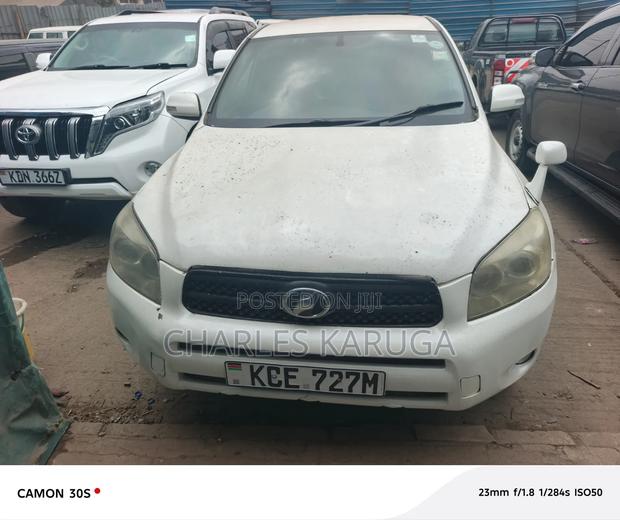 Toyota RAV4 2008 White