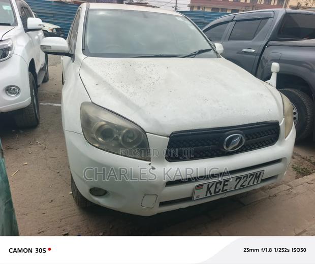 Toyota RAV4 2008 White