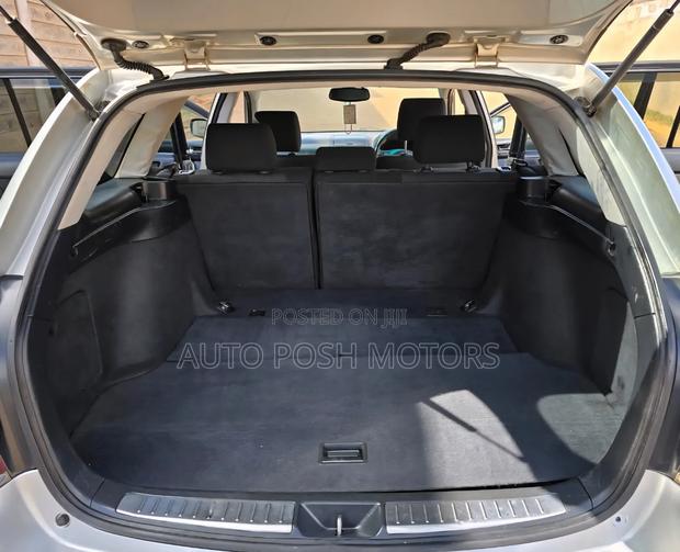 Toyota Avensis 2006 Silver