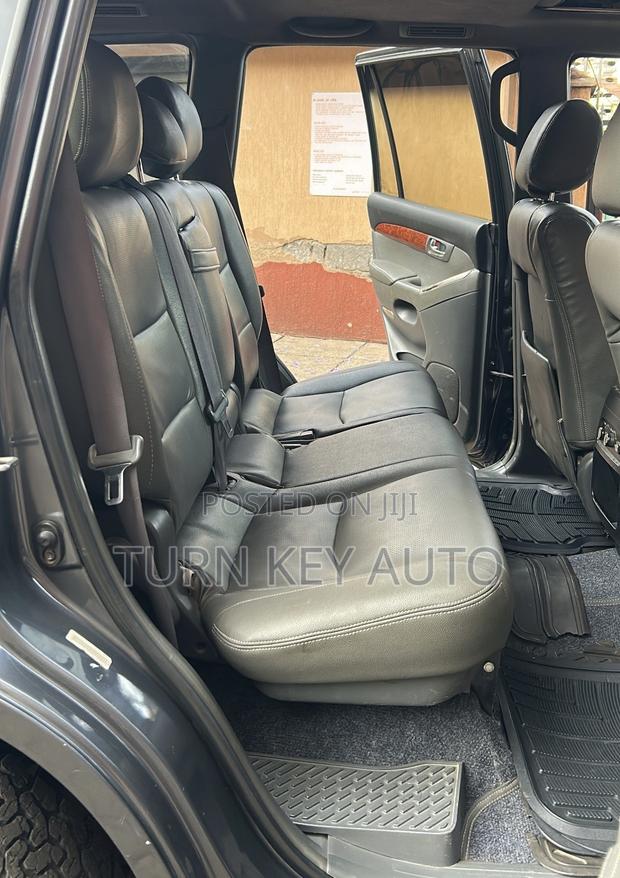Toyota Land Cruiser Prado 3.0 D-4D 5dr 2004 Gray