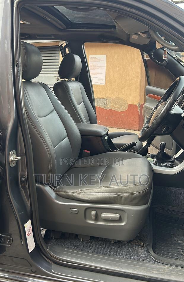 Toyota Land Cruiser Prado 3.0 D-4D 5dr 2004 Gray