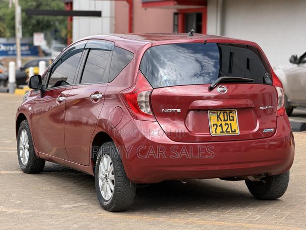 Nissan Note 2015 Maroon