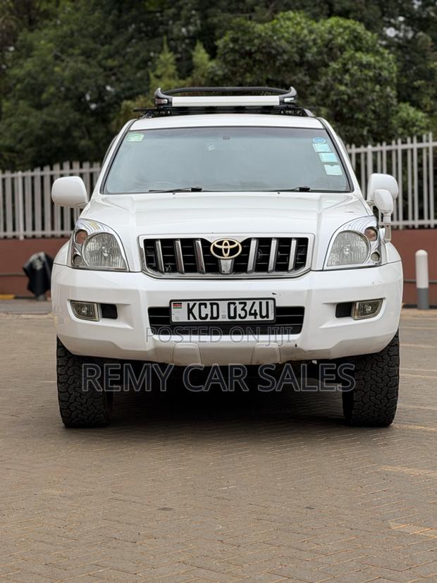 Toyota Land Cruiser Prado 2008 White