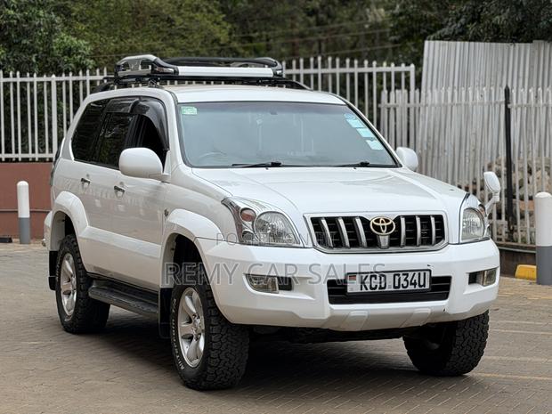 Toyota Land Cruiser Prado 2008 White