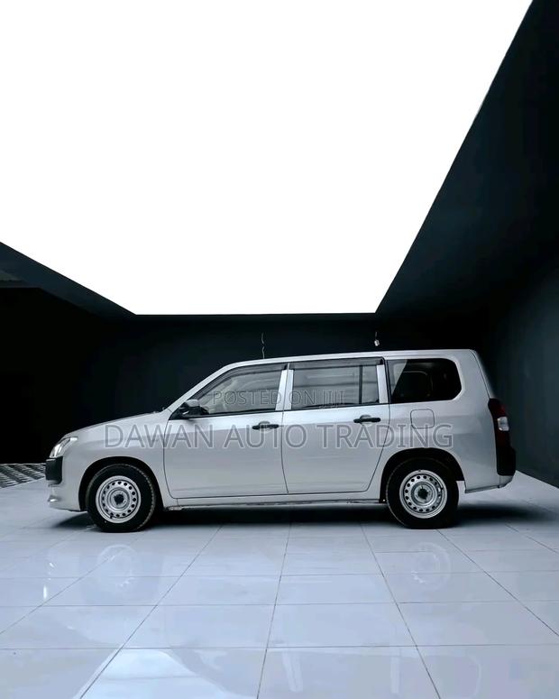 Toyota Probox 1.5 DX 2WD 2021 Silver