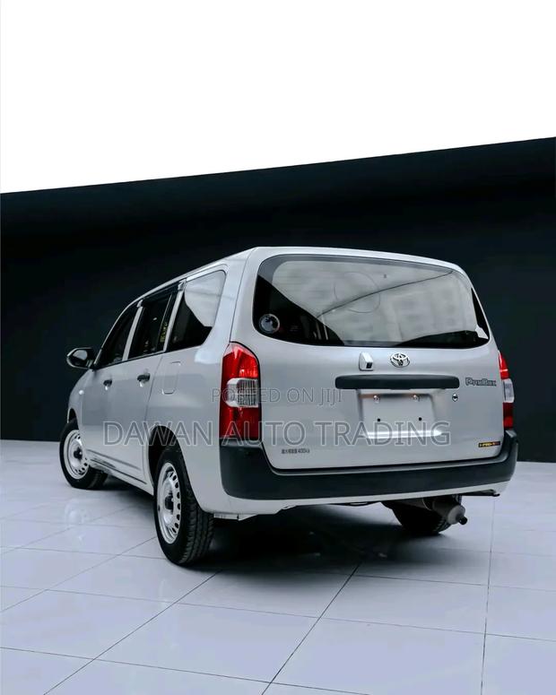 Toyota Probox 1.5 DX 2WD 2021 Silver
