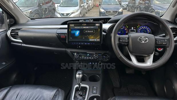 Toyota Hilux 2018 Black