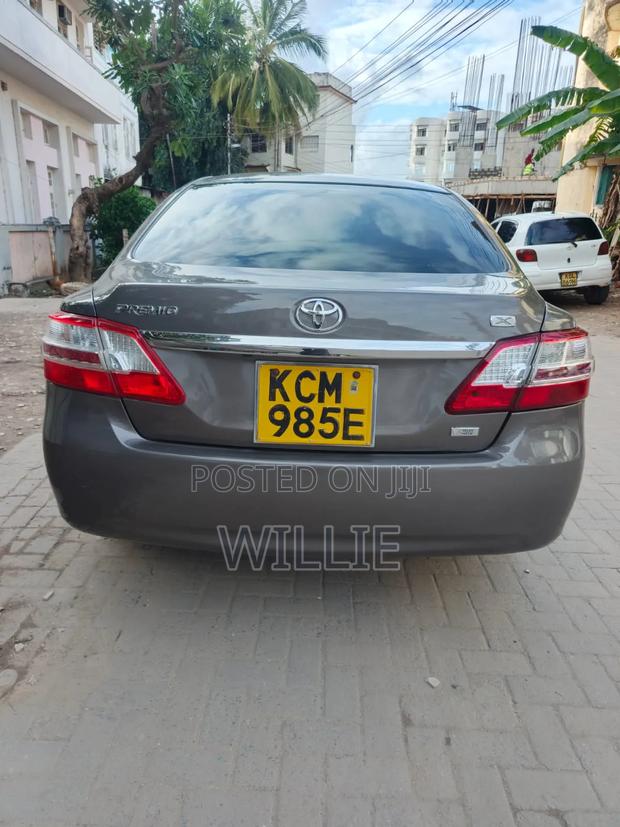 Toyota Premio 2010 Gray