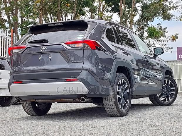 Toyota RAV4 2019 Gray