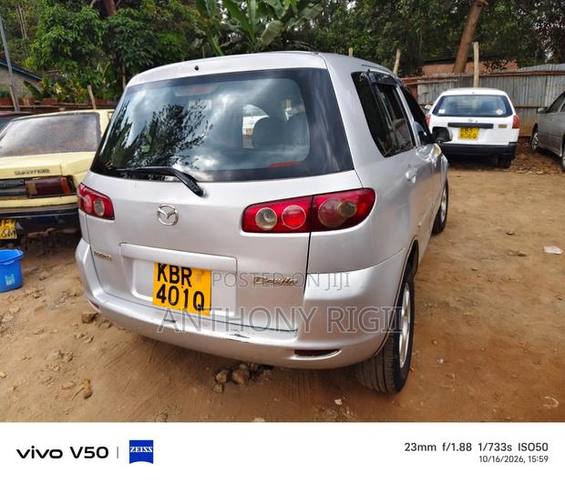 Mazda Demio 2006 Silver
