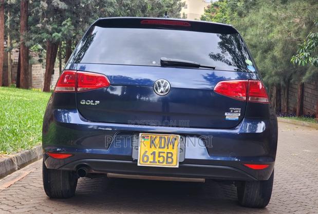 Volkswagen Golf 2016 Blue