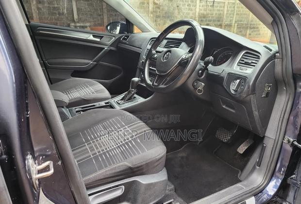 Volkswagen Golf 2016 Blue
