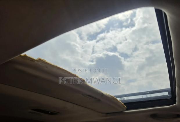 Toyota Land Cruiser Prado 2004 White