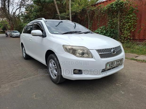 Toyota Corolla Fielder 2007 White