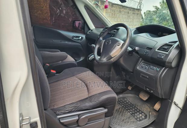 Nissan Serena 2016 White