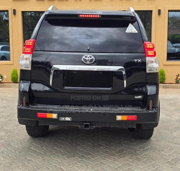 Toyota Land Cruiser Prado 2013 Black
