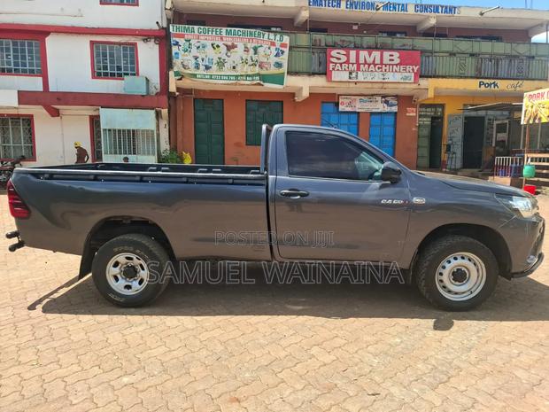 Toyota Hilux Revo Double Cab Deisel 2.4 AWD 2021 Black