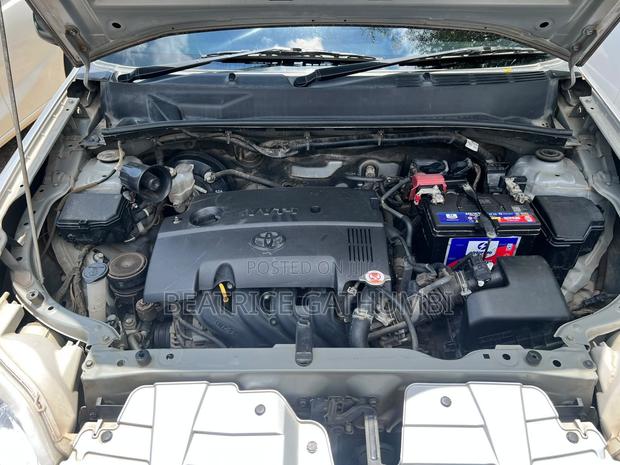 Toyota Succeed 2019 Silver