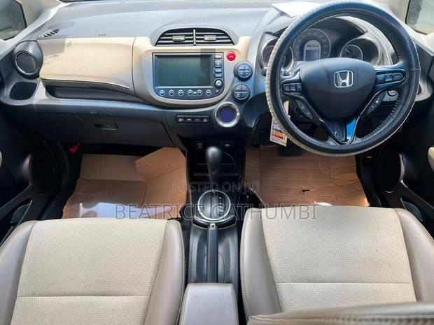 Honda Fit Shuttle 1.3 Hybrid 2WD 2012 Blue
