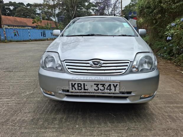 Toyota Corolla 2004 Silver