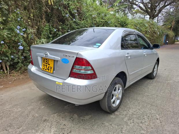 Toyota Corolla 2004 Silver
