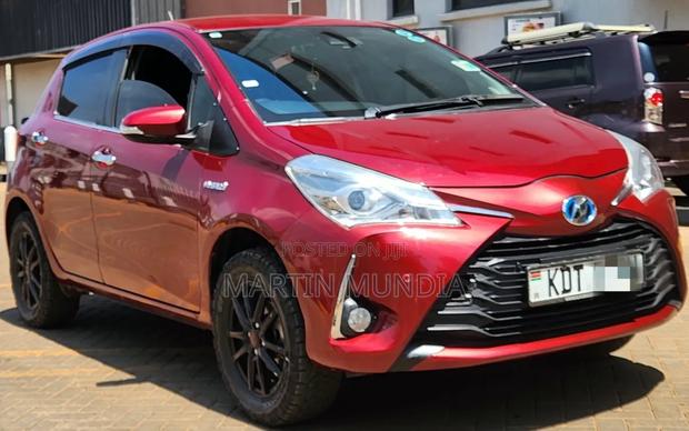 Toyota Vitz 1.5 FWD Hybrid 5dr 2019 Red