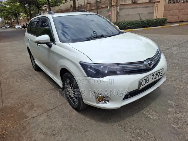 Toyota Corolla Fielder 1.5 Petrol FWD 2015 White