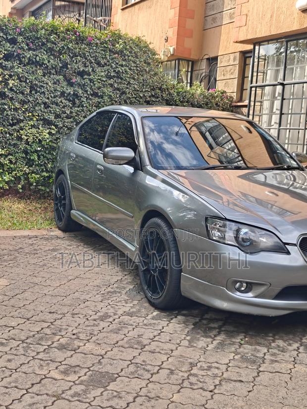 Subaru Legacy 2005 Gray