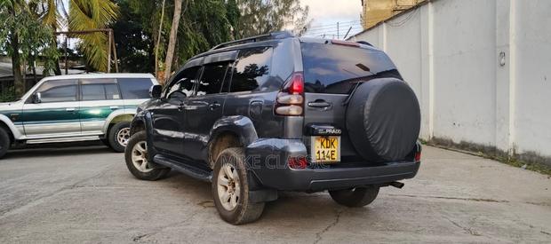 Toyota Land Cruiser Prado 3.0 D-4D 5dr 2007 Blue