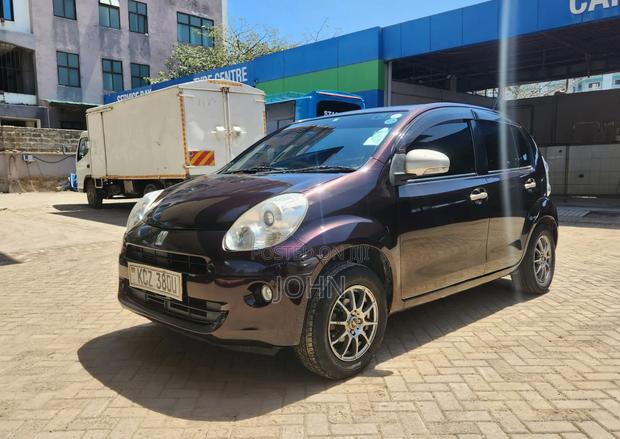 Toyota Passo 2013 Brown