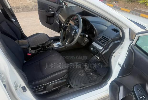 Subaru Impreza 2012 Off white