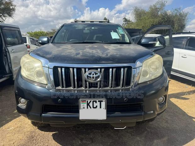 Toyota Land Cruiser Prado 2013 Blue
