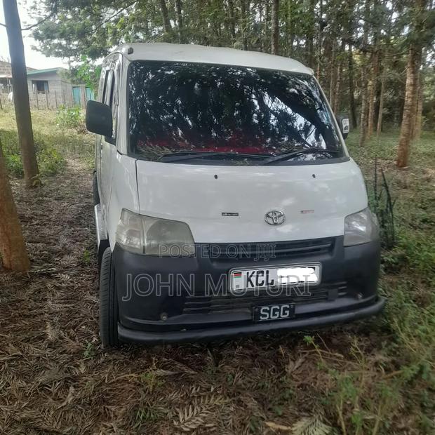 Toyota TownAce 2010 White
