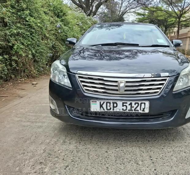Toyota Premio 2011 Black