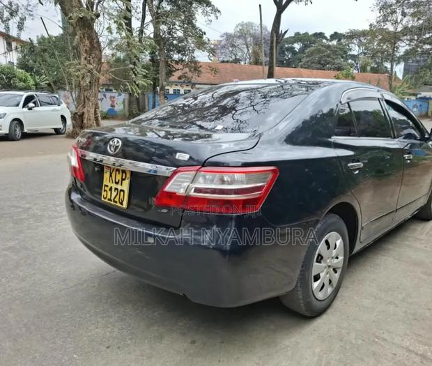 Toyota Premio 2011 Black