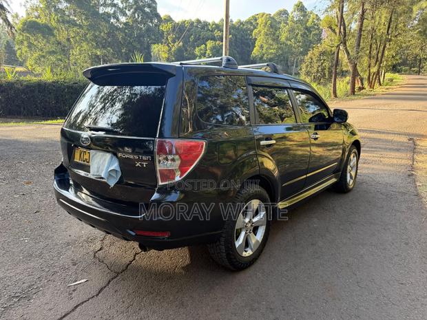 Subaru Forester 2.0D X 2010 Black