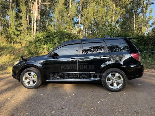 Subaru Forester 2.0D X 2010 Black