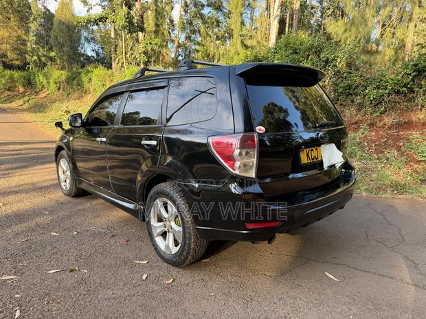 Subaru Forester 2.0D X 2010 Black