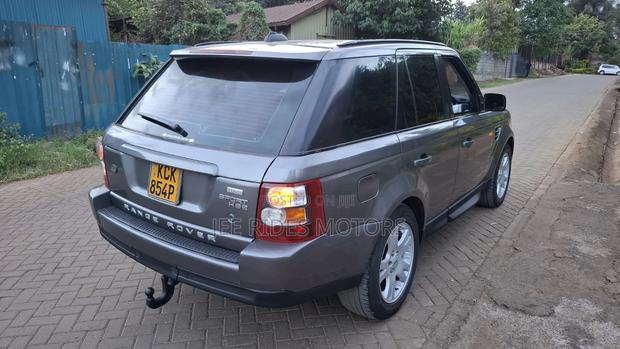 Land Rover Range Rover Sport 2010 Gray