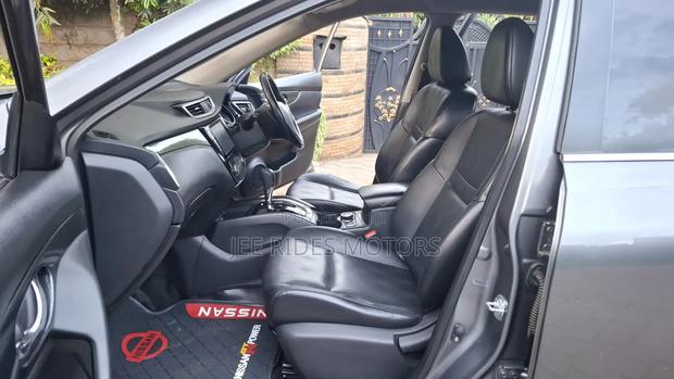 Nissan X-Trail 2.0 Petrol AWD 2015 Gray
