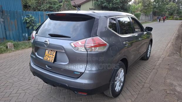 Nissan X-Trail 2.0 Petrol AWD 2015 Gray
