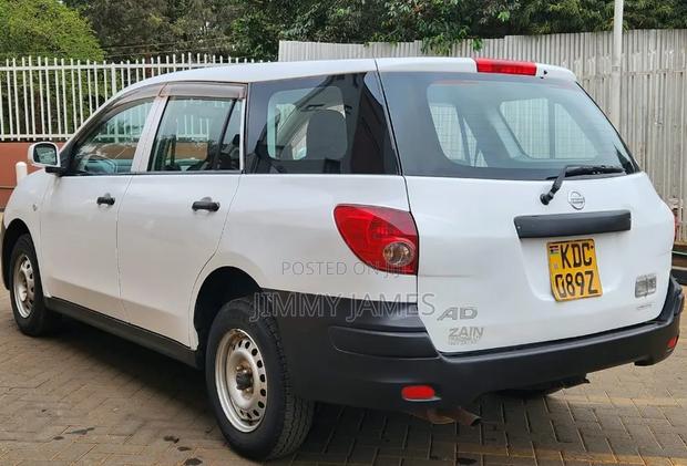 Nissan Advan 2014 White